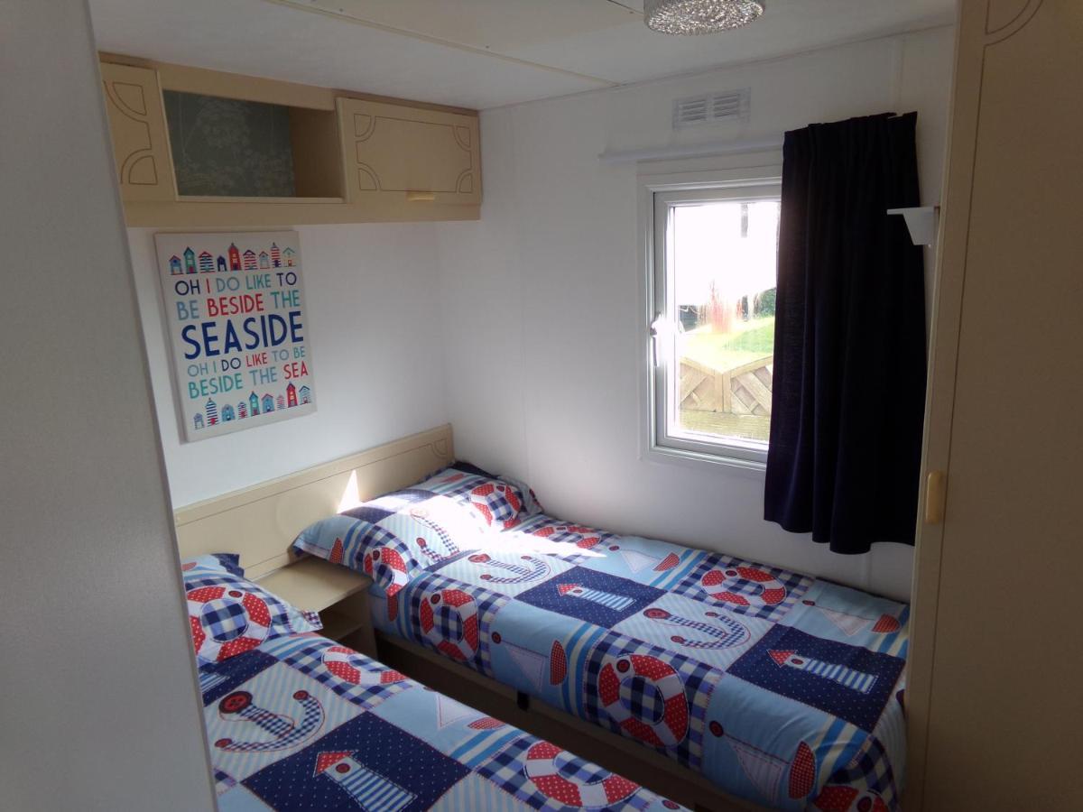 Happydaze Caravan Bacton  Esterno foto